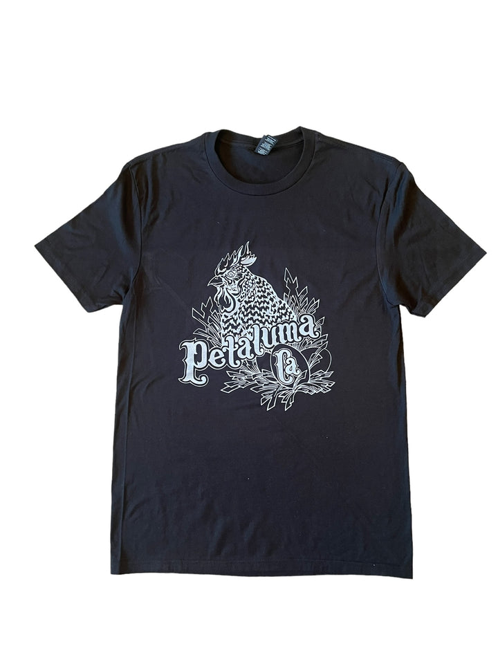 PETALUMA CHICKEN TEE
